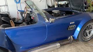 351-Powered Cobra Replica 5-Speed Idling