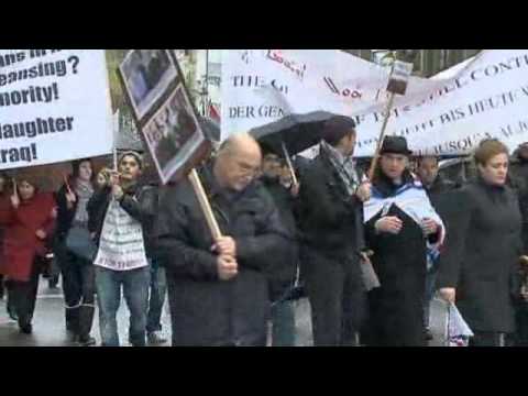 Suryoyo Oromoyo brussel Demonstrationer för_Iraks_kristna_-_Rapport_SVT_Play