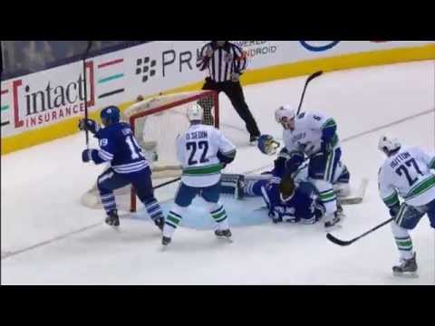 Lupul Goal - Canucks 2 vs Leafs 4 - Nov 14th 2015 (HD)