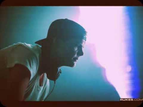 Avicii - Dear boy ft Audra Mae