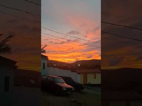 Pôr do sol lindo da minha cidade santa inês Bahia.