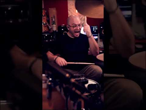 Mechanical Roots - The Ugly Truth (DRUM PLAY THROUGH) by Jonas Streffer