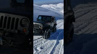 jeep Wrangler snow crawling