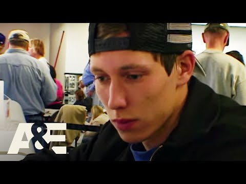 Airline: EXHAUSTED Spring Breaker Falls Asleep, Misses TWO Flights | A&E