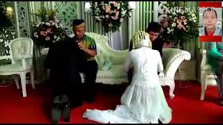 Download lagu Sungkeman pengantin adat sunda.bikin terharu. mp3 Download lagu Sungkeman pengantin adat sunda.bikin terharu. mp3