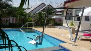 preview picture of video 'Wheelchair accessible pool villa Si Daeng, Coconut Grove, Hua Hin, Thailand for perfect holidays'