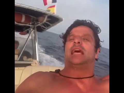 Joel Joan drogado en un barco Español