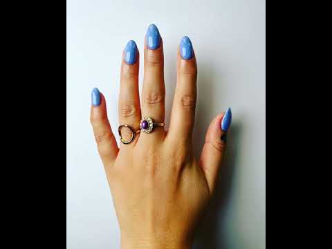 Zaina is a feminine name of Arabic origin.