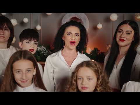 Roxy's Musical Team - "Christmas smile" (cover songs)