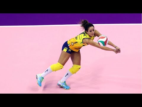 Crazy Volleyball Libero - Monica De Gennaro (HD)