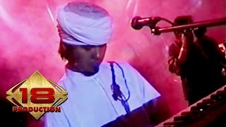 Download lagu Dewa 19 - Cintakan Membawamu Kembali (Live Konser Surabaya 6 November 2005) mp3