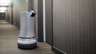 Robôs já fazem serviço de quarto em alguns hotéis nos Estados Unidos
