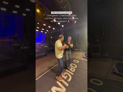 Zé vaqueiro- encerrando o show em Cidelândia-MA e já agradecendo a todos que foram para seu show