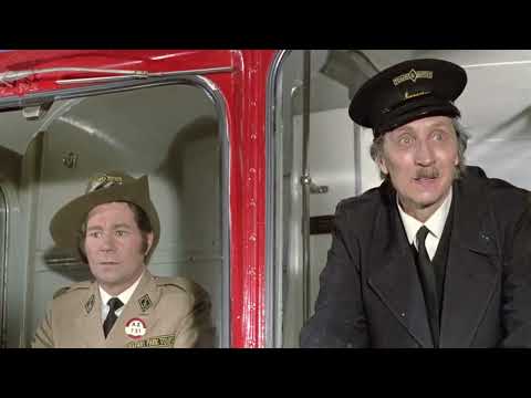 Mutiny On The Buses "It's a Lion"