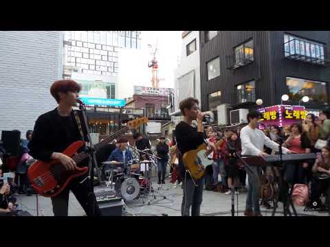 180928 - The rose Busking in Hongdae - Beautiful girl