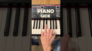 Piano Lick 🎶 on the Roland V-Stage #piano #lick #tutorial #jazzpiano