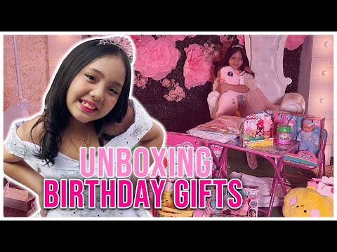 UNBOXING MY BIRTHDAY GIFTS | TYRONIA FOWLER