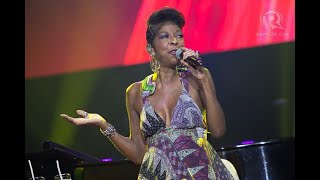 Natalie Cole - Unforgettable (Duet with Nat King Cole) Last Live Performance