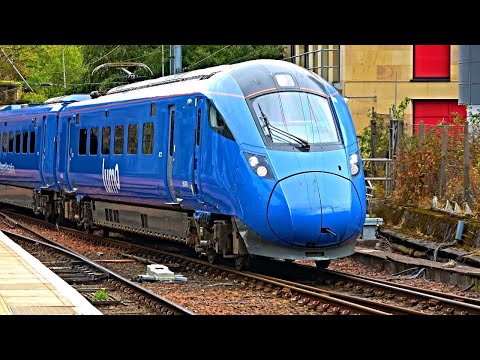 Trens em Edimburgo Waverley | 16/08/22