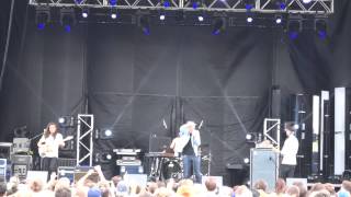 Coin - Fingers Crossed - Live at Mo Pop Festival in Detroit, MI on 7-25-15
