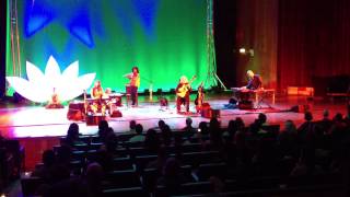 Ilumina - parte 2 - Deva Premal - Aula Magna