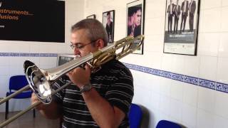 Carlos Gil Demonstrating the fantastic Stomvi Titan Tenor Bb/F Trombone