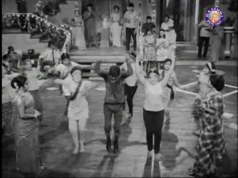 Jaishankar & Nagesh in Poova Thalaiya - Poova Thalaiya