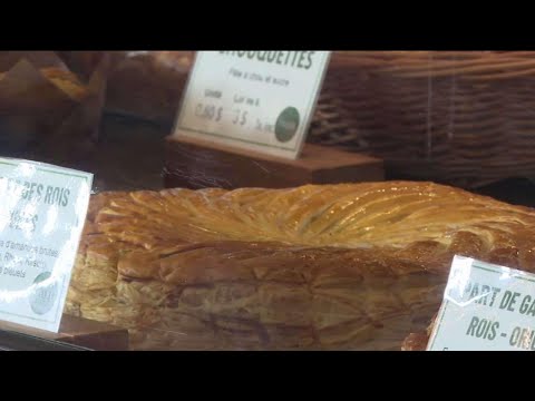 Montreal bakery offers classic french pastry for Epiphany