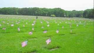 preview picture of video 'Memorial Day Visit to Calverton National Cemetery'