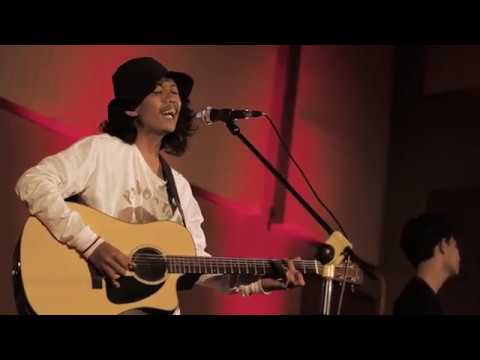 Fajar Merah - Bunga dan Tembok (Live at Lokananta Studio)