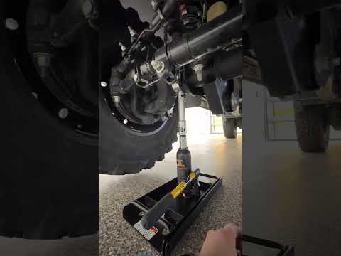 THE Jack of Choice for Overland Repairs | SAFE JACK #overlanding #offroading #shorts