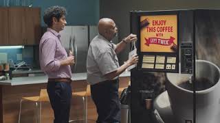 Commercial Ads 2019 - Twix - Out of order