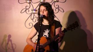 Lucy Laplansky performs Guinevere