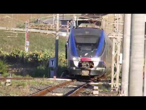 Treno regionale, Catania-Palermo, in transito a Dittaino.