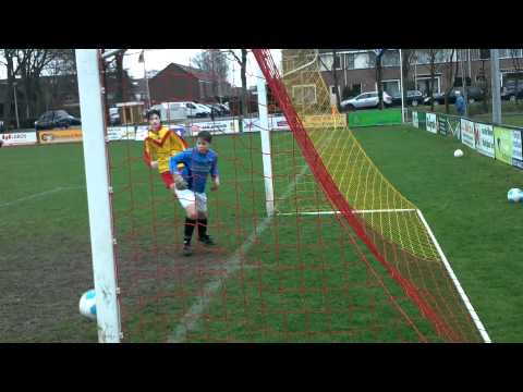 vannispen D2- Rijnvogels D6 Goal Joost