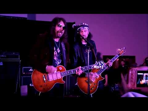 ACE FREHLEY, BRUCE KULICK, AND ERIC SINGER - LOVE GUN - KISS INDY EXPO 2018