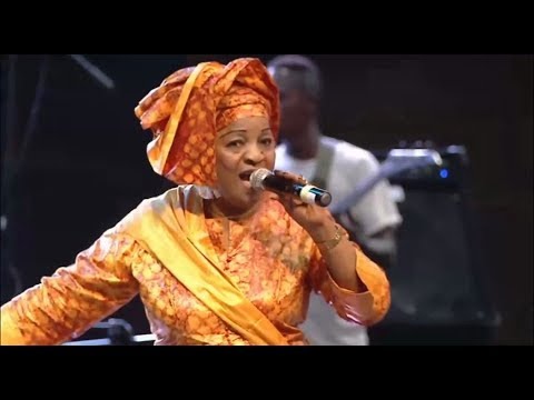 MASA 2018 : ZOUGLOU MASA PRESTATION D'AMY KOITA LA DIVA DE LA MUSIQUE MALIENNE