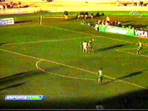 01/09/2002 - Paraná 5 X 1 Palmeiras : Gol de Márcio (3)