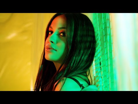 Betty Salam - Cea Mai Buna Piesa | Official Video
