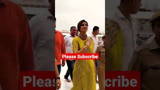 Download lagu Shilpa Shetty, Iskcon Temple, Banke Bihari Vrindavan #shilpashetty #vrindavan #iskcon #viralvideo mp3