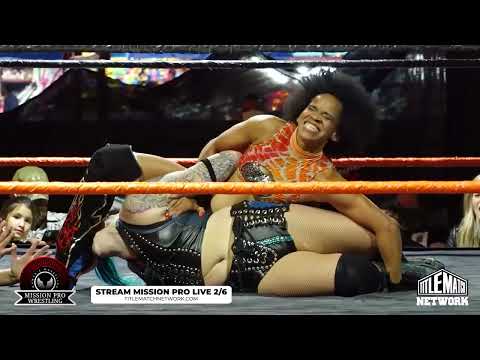 La Rosa Negra Black Storm Submission Hold 2