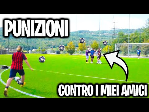 PUNIZIONI CONTRO I MIEI AMICI SUL CAMPO DA CALCIO - Video al campetto