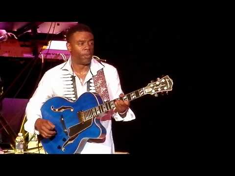 'Stormin' Norman Brown - "After The Storm", "Living For The Love Of You" Medley (LIVE)