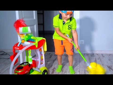 Тиша помогает МАМЕ!!!BABY helps Mommy! Kids Pretend Play with Cleaning Toys!
