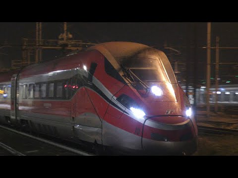 2018 Stazione di Brescia - Arrivi e partenze aspettando i treni storici per i mercatini di Natale