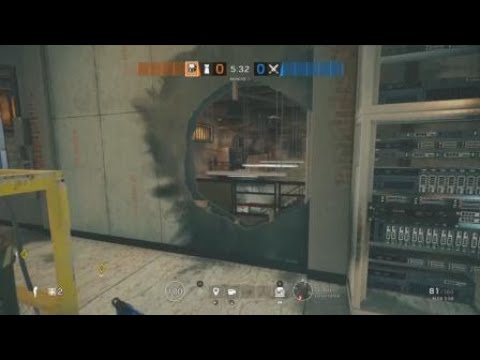 R6 : op maestro cam on club house cash room