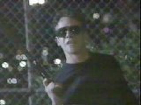 E Street - Sonny escapes