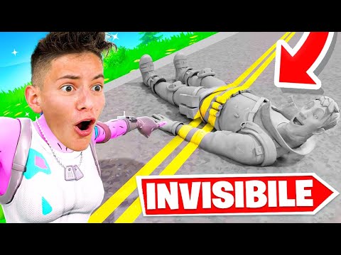 DIVENTO INVISIBILE PER BARARE NEL NASCONDINO CON I MIEI AMICI SU FORTNITE!