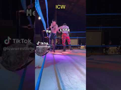 Tonante chop di Tony Callaghan su Trevis Montana!