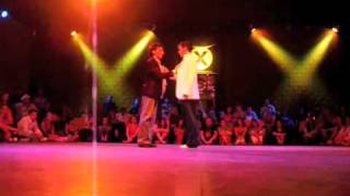 Martin Maldonado & Maurizio Ghella bailando en el Misterio Tango Festival 2010 (Buenos Aires)